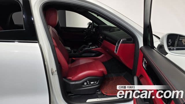 Porsche Cayenne (PO536) 3.0 купе, 2021 11