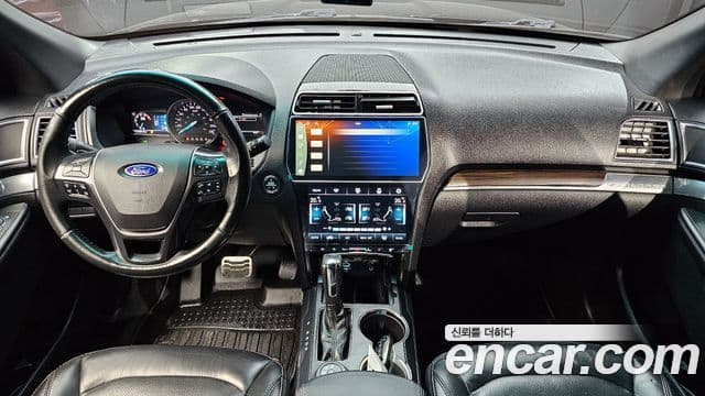 Ford Explorer 5세대, 2016 7