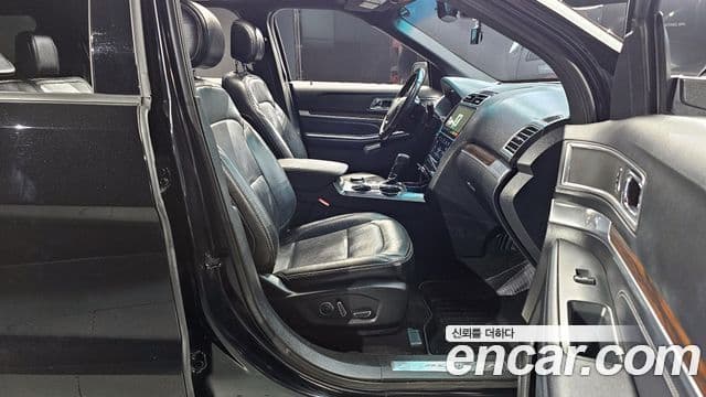 Ford Explorer 5세대, 2016 11