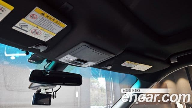 Ford Explorer 5세대, 2016 18