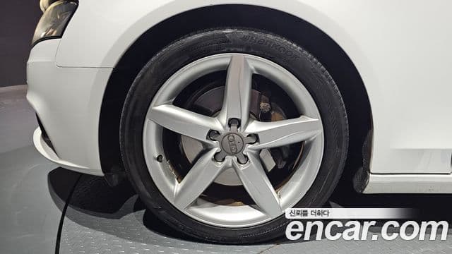 Audi New A4 B8, 2011 все фото