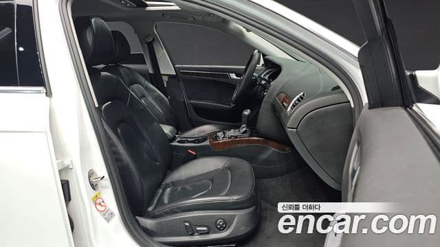 Audi New A4 B8, 2011 10