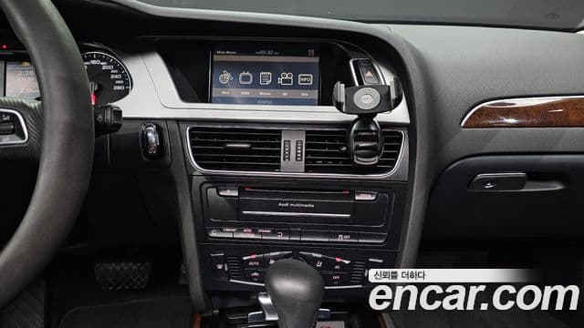 Audi New A4 B8, 2011 14