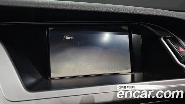 Audi New A4 B8, 2011 15