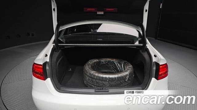 Audi New A4 B8, 2011 20