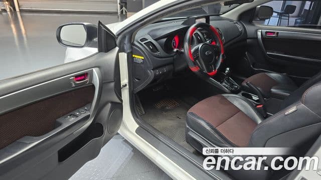 Kia Forte купе Prestige, 2012 11