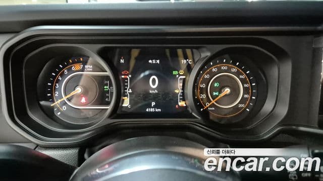 Jeep Wrangler (JL) 2.0 Sahara 4도어, 2024 18