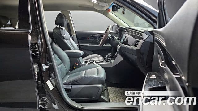 KG모빌리티(SsangYong) Beautiful Korando Plus, 2022 10