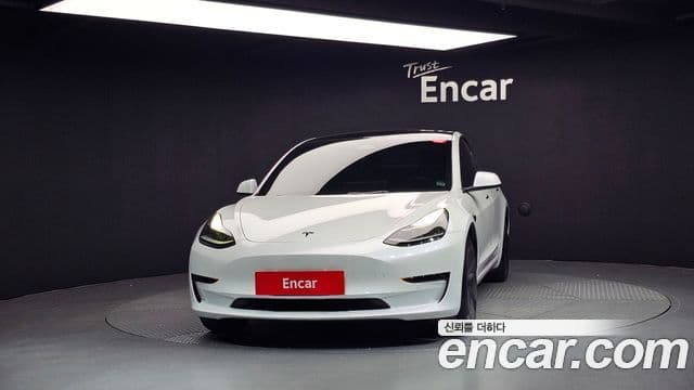 Tesla модель 3, 2022 3