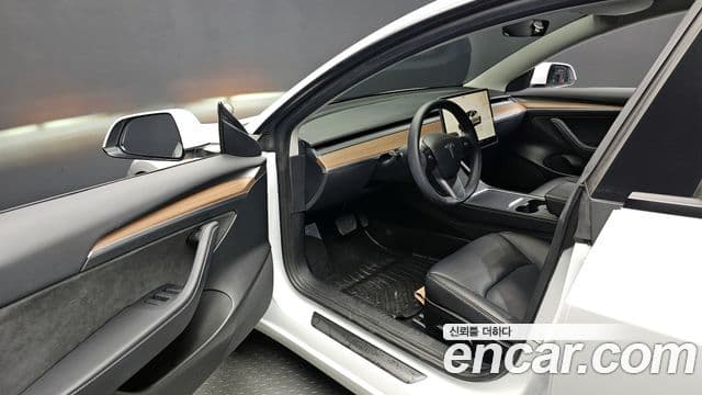 Tesla модель 3, 2022 11