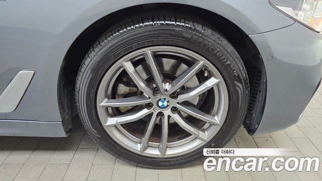 BMW 5시리즈 (G30) 520d M Sport Plus, 2019 все фото