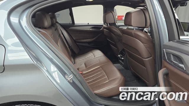 BMW 5시리즈 (G30) 520d M Sport Plus, 2019 12