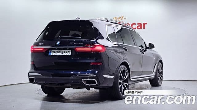 BMW X7 (G07) xDrive 40i M Sport 6인승, 2021 2