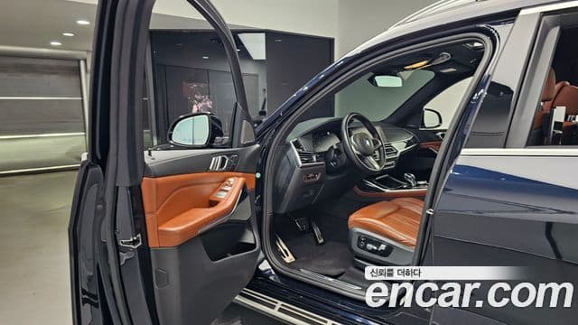 BMW X7 (G07) xDrive 40i M Sport 6인승, 2021 11