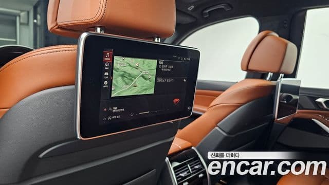 BMW X7 (G07) xDrive 40i M Sport 6인승, 2021 16