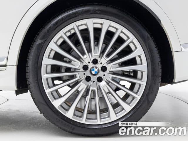 BMW X7 (G07) xDrive 40i Design Pure Excellence 6인승, 2025 все фото