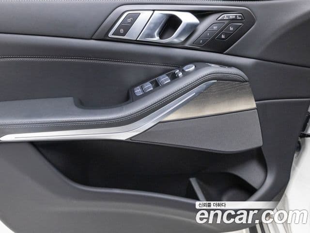 BMW X7 (G07) xDrive 40i Design Pure Excellence 6인승, 2025 20
