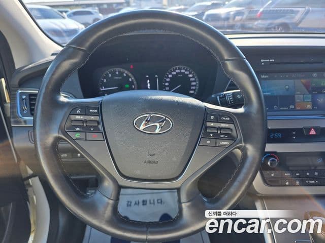 Hyundai LF Sonata 2.0 Smart, 2015 9