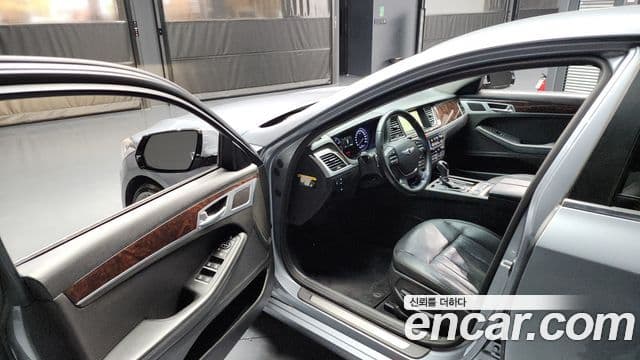 Hyundai Genesis DH Modern, 2016 10