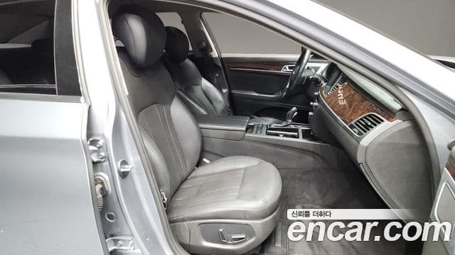 Hyundai Genesis DH Modern, 2016 11