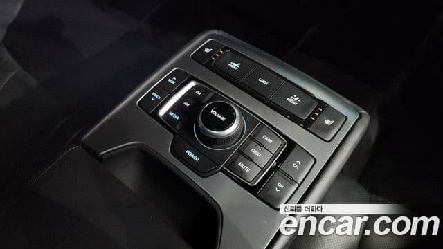 Hyundai Genesis DH Modern, 2016 19