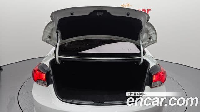 Hyundai Avante MD Premier, 2012 20