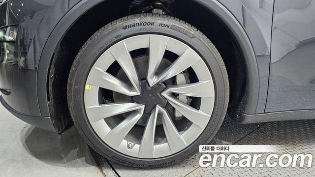 Tesla модель Y Long Range AWD, 2025 все фото