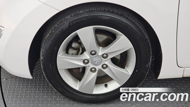 Hyundai Avante MD M16 GDI Avenue, 2013 все фото