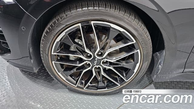 Kia K5 3세대 Signature, 2023 все фото