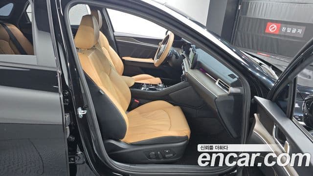 Kia K5 3세대 Signature, 2023 10