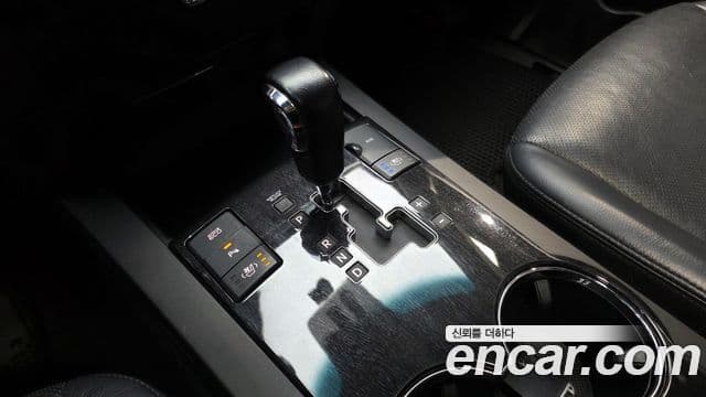 Kia Mohave 2WD KV300, 2015 9