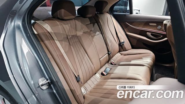 Mercedes-Benz E-класс W213 Exclusive, 2018 12