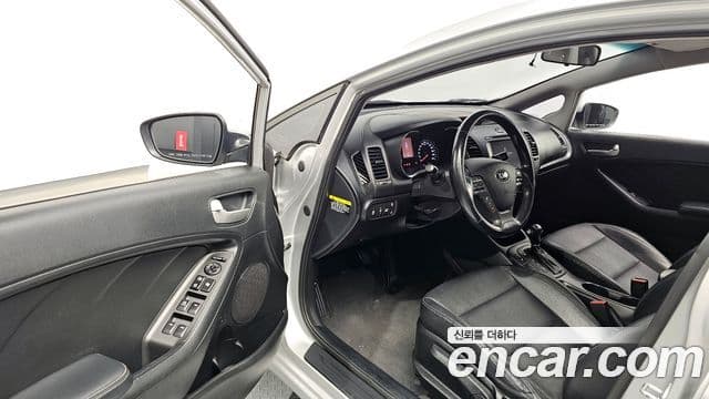 Kia K3 Luxury, 2015 10