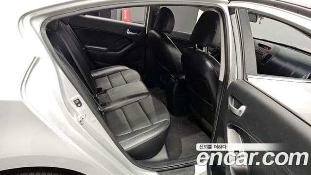 Kia K3 Luxury, 2015 12