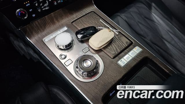 Genesis G80 (RG3) бензин 2.5 турбо 2WD, 2025 9