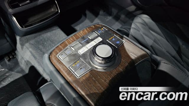 Genesis G80 (RG3) бензин 2.5 турбо 2WD, 2025 17