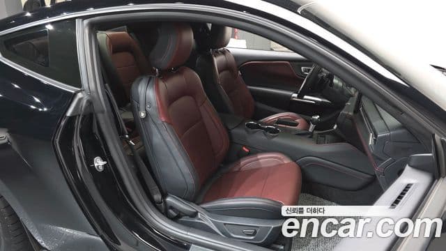 Ford Mustang 7세대 2.3 EcoBoost Premium купе, 2024 10