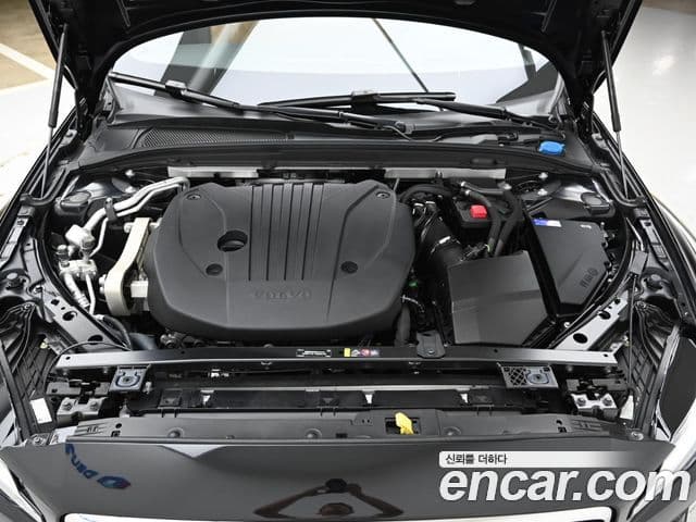 Volvo V60 Cross Country 2세대 B5 Ultimate AWD, 2024 6