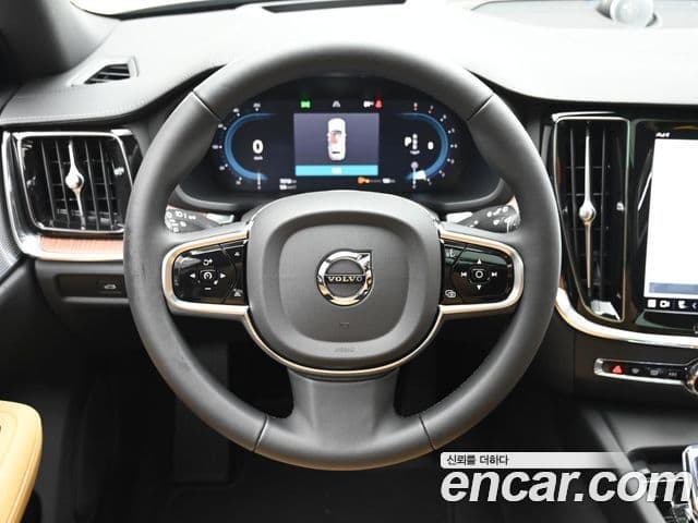 Volvo V60 Cross Country 2세대 B5 Ultimate AWD, 2024 13