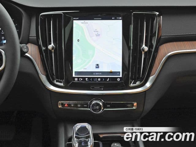 Volvo V60 Cross Country 2세대 B5 Ultimate AWD, 2024 14