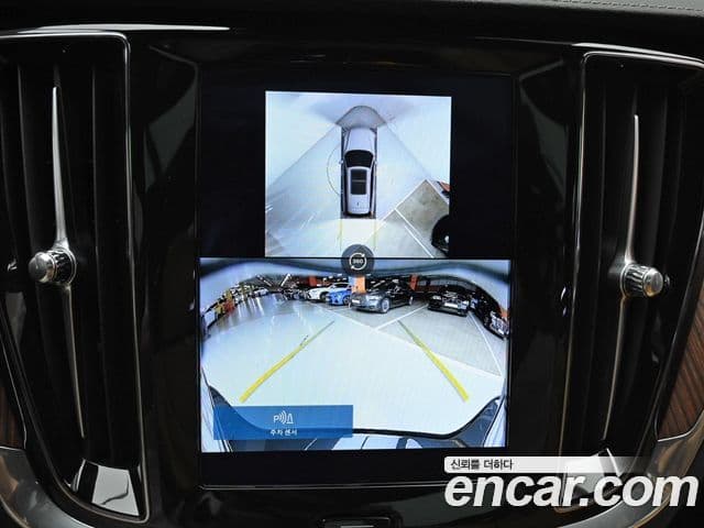 Volvo V60 Cross Country 2세대 B5 Ultimate AWD, 2024 15