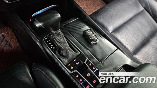 Kia All New K7 3.0 LPI Prestige (арендный автомобиль), 2016 9