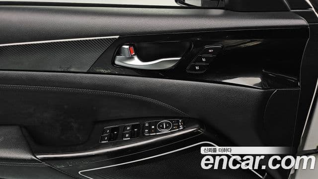 Kia All New K7 3.0 LPI Prestige (арендный автомобиль), 2016 12