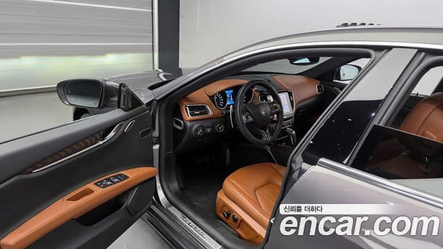 Maserati 기블리 3세대, 2021 10