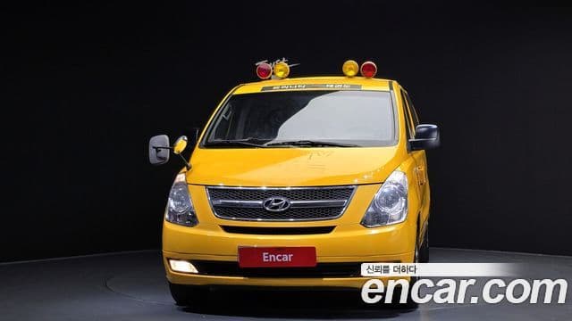 Hyundai Grand Starex детский перевозочный автомобиль, 2012 3