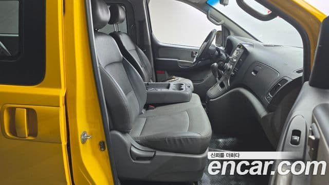 Hyundai Grand Starex детский перевозочный автомобиль, 2012 10