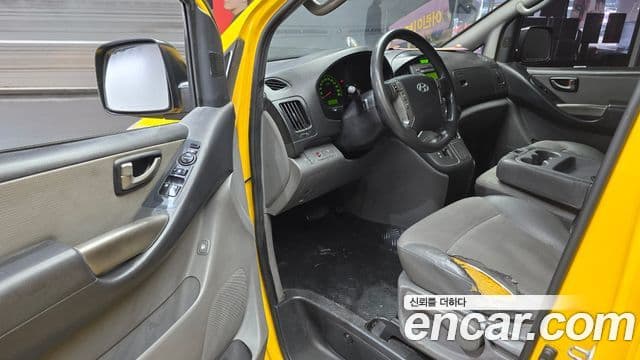 Hyundai Grand Starex детский перевозочный автомобиль, 2012 11