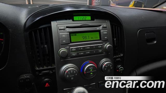 Hyundai Grand Starex детский перевозочный автомобиль, 2012 15