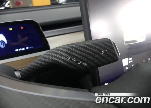 Tesla модель Y performance AWD, 2024 9