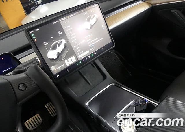 Tesla модель Y performance AWD, 2024 13